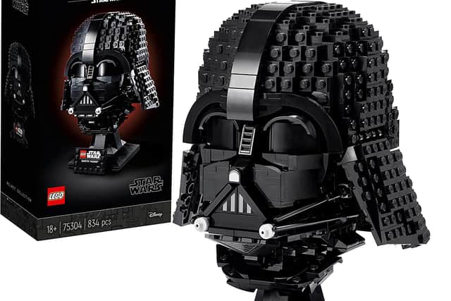 LEGO 75304 Star Wars Darth Vader Helmet Display 