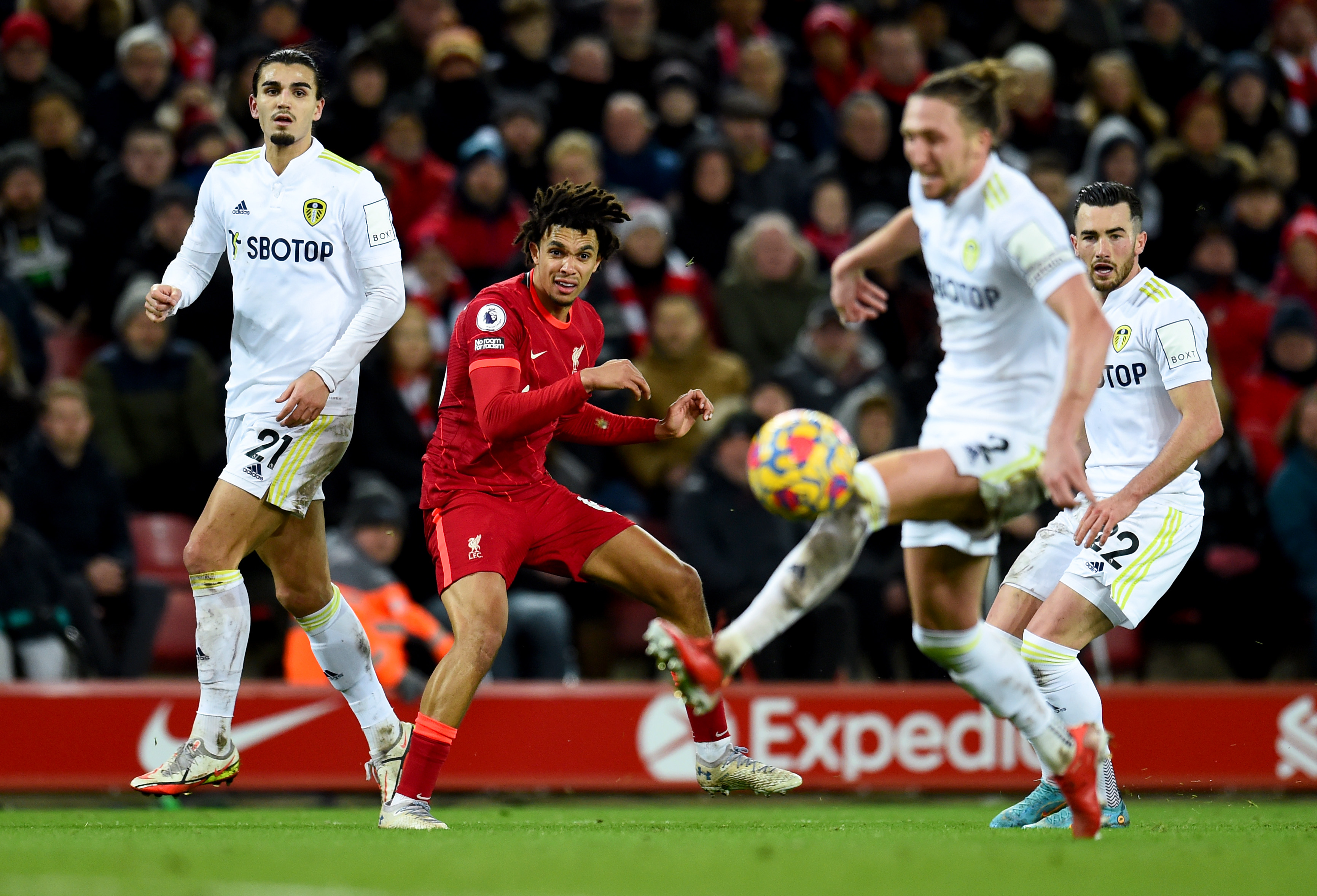 Chris Sutton and Paul Merson agree in Liverpool v Leeds United prediction