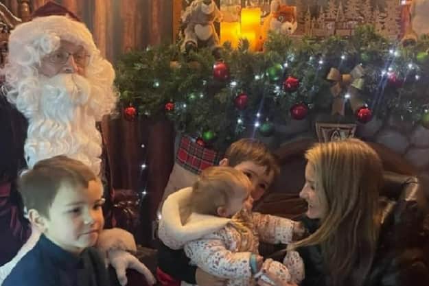 Helen took her three children to meet Santa over Christmas. (Picture: Instagram/@helenskelton)