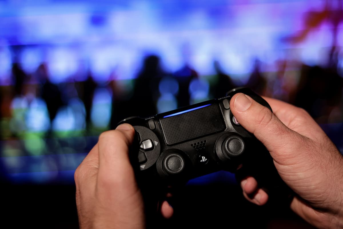 EA, Xbox & PSN servers down: Thousands of users frustrated multiple gaming crash