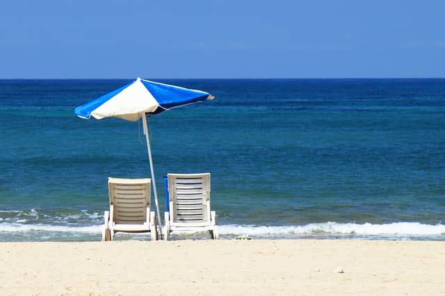 Ryanair has launched a flash sale to popular holiday destinations - but you need to be quick!