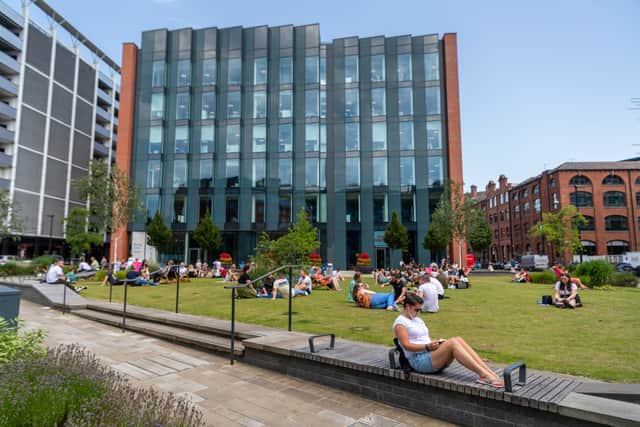 Leeds is set for a scorcher this weekend as temperatures soar to 27°C.