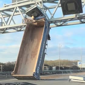 The lorry trailer stuck on a gantry between junction 17 at Cribbs Causeway and junction 18 at Avonmouth