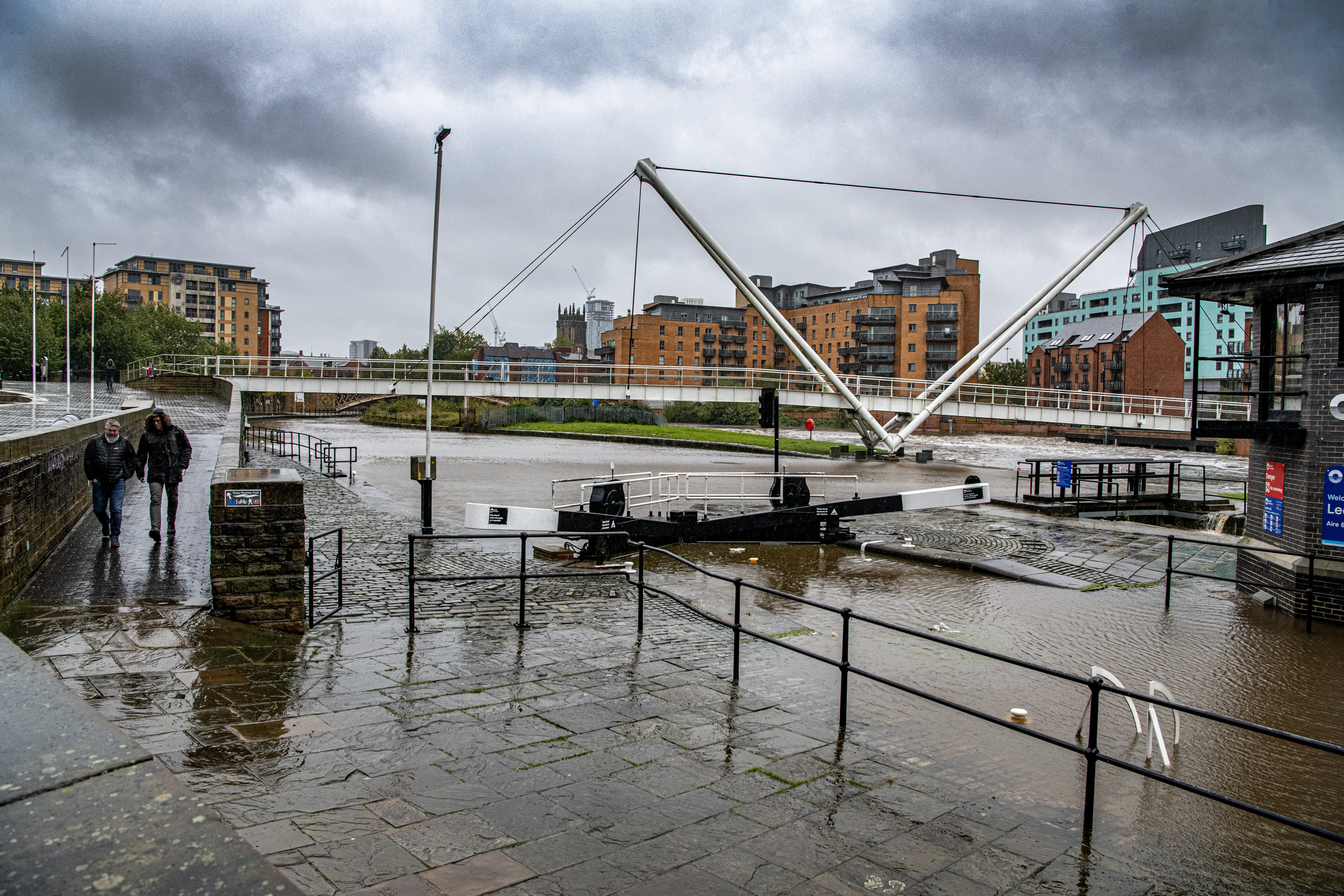 Leeds weather: Met Office forecast as river levels return to normal and ...