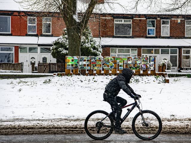 Snow is expected to cause disruption in Leeds and across the UK next week