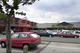 Middleton Shopping Centre in September 2002.