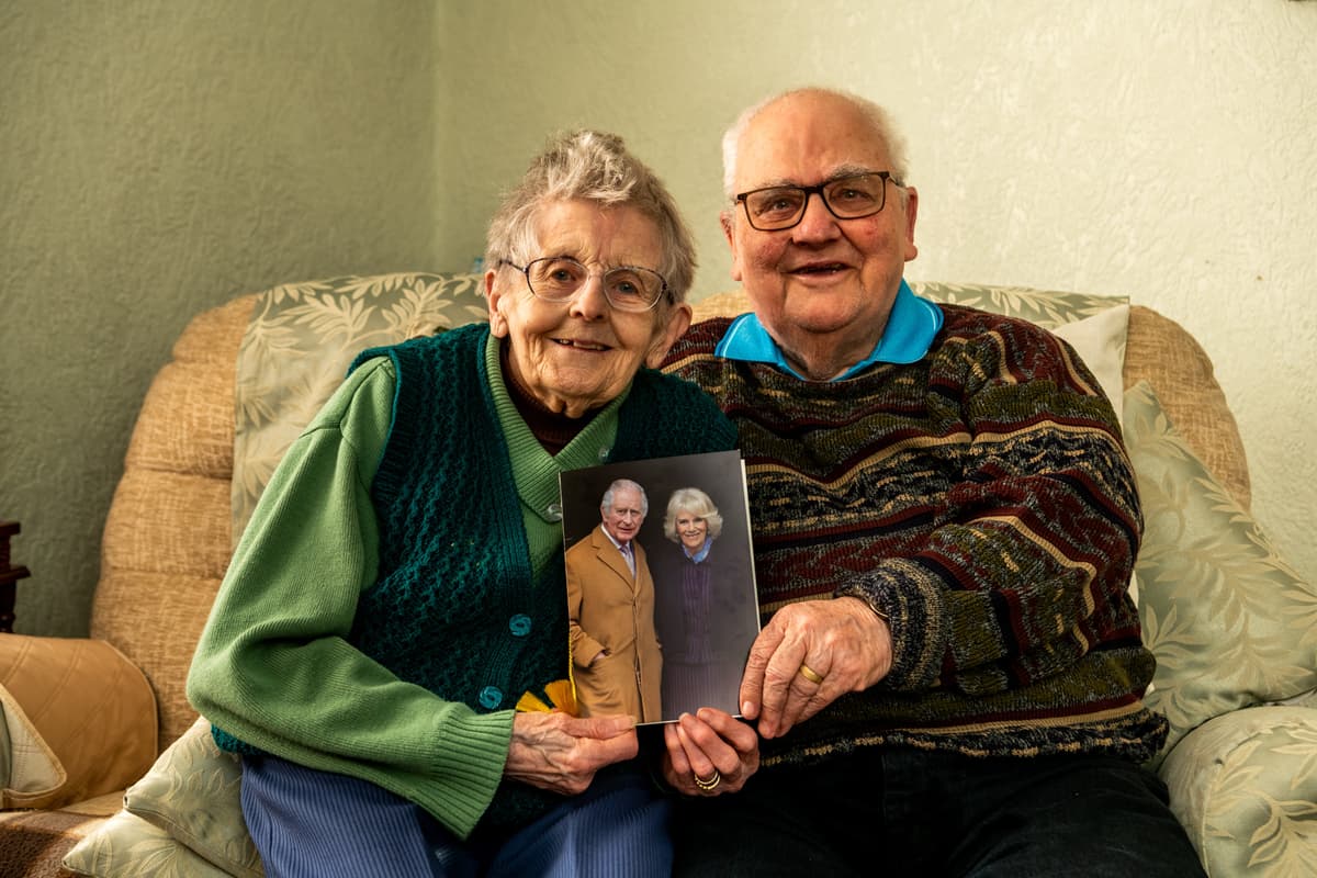 Wakefield couple celebrate platinum wedding anniversary with a letter from the king and queen 