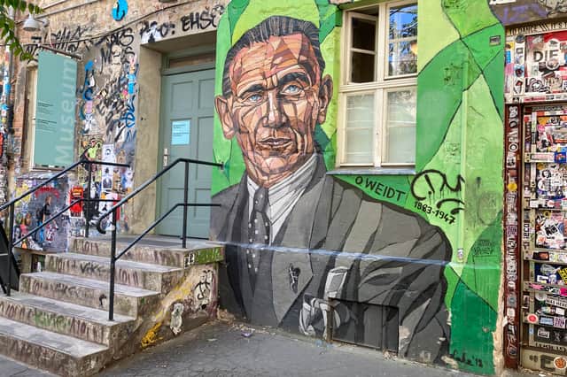 Street art of Otto Weidt, the owner of a workshop in Berlin (which was based in this building) for the blind and deaf. During the Holocaust, he fought to protect his Jewish workers.