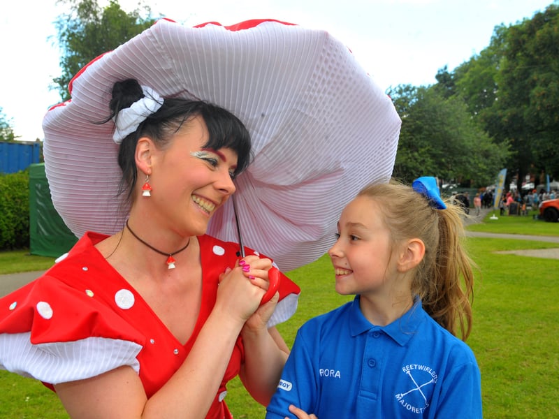 Shelly Skye of Yorkshire Circus Arts meets nine year old Aurora Broughton of Beeston.