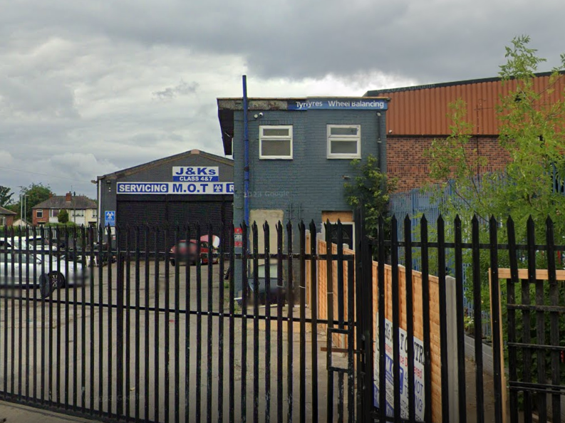 One reviewer said: “J&Ks MOT Centre is simply the best in town. With their unbeatable customer service and friendly vibe, they make car maintenance a breeze. Trustworthy and efficient, they're the go-to for all your automotive needs.”