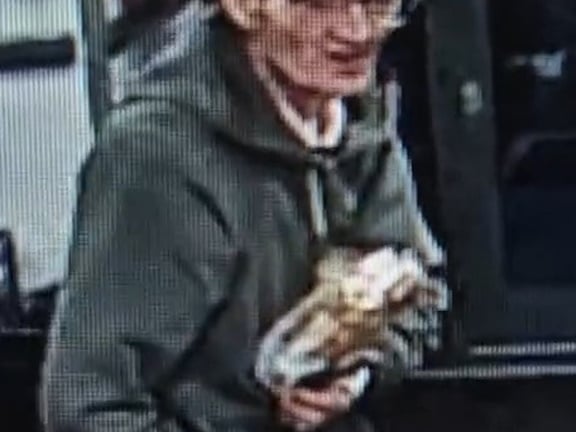 Crime Type: Theft from Motor Vehicle. Offence Date: 17/06/2024. Photo reference: LD8350. Area: Leeds West.