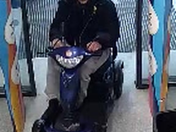 Crime Type: Theft From Shop. Offence Date: 15/05/2024. Photo reference: LD8340. Area: Leeds West.