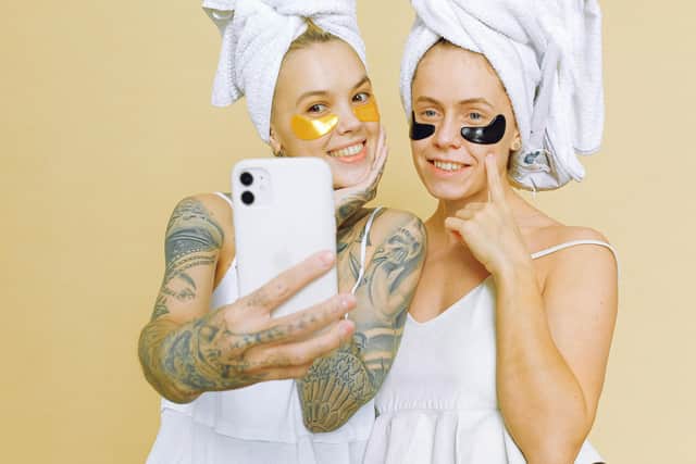 'Morning Shed' is the latest skincare trend to go viral on TikTok. (Photo: Pexels, Anna Shvets)