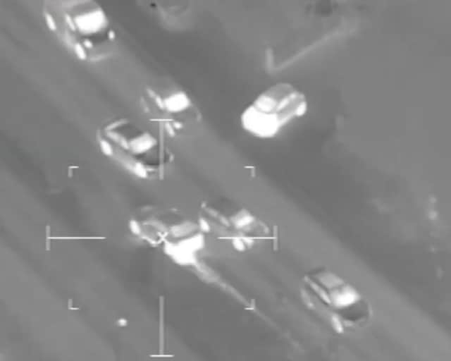 Burgling gangsters make dangerous getaway in BMW