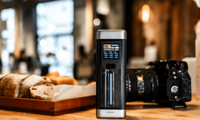 The Cuktech 20 is a stylish and very powerful mobile power bank