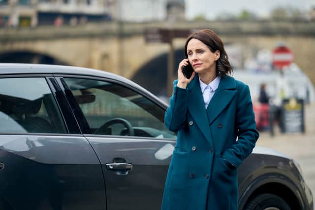 Detective Bea Metcalf (Laura Fraser) in Patience