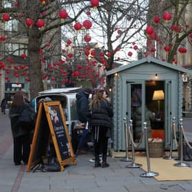 The Chef & Brewer Collection brought countryside pub charm to Manchester with a tiny pop-up cosy cabin in St Ann’s Square. January 30, 2025