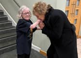 Rod Stewart dances with superfan during surprise hospital visit 