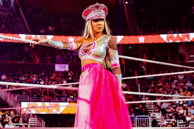 WWE US Women's Champion, Chelsea Green, faces a mystery opponent on tonight's episode of WWE Smackdown.