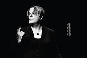 Eddie Izzard is set to bring their performance of Hamlet to UK audiences in late 2025.