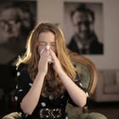 With cases on the rise, this is how to tell the difference between hay fever and Covid symptoms.