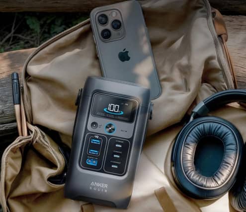 The Solix C200 is surprisingly compact, but it packs in a 60,000mAh battery