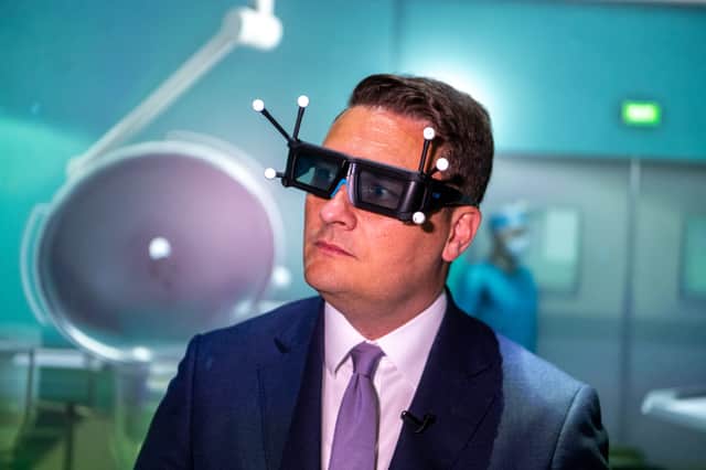 Health Secretary Wes Streeting trying VR technology at the University of Leeds. Credit: James Hardisty/Yorkshire Post