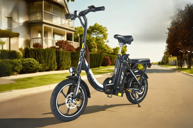 One of the AVDL foldable e-bikes available in the Wowcher deal – compact, road-ready and ideal for urban commuting