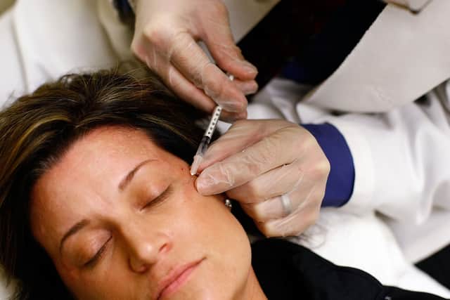 A number of cases of botulism have occurred after people had cosmetic procedures involving botulinum toxin.