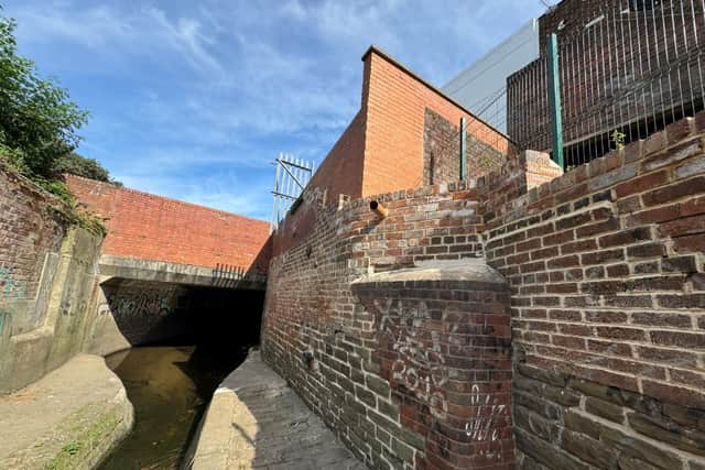 The £1.5 million scheme will reduce flood risks for more than 300 homes and businesses.