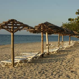 Holidaymakers start to miss home just five days into a holiday.
