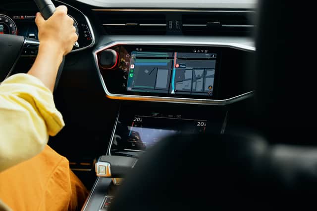 The device sits on your dashboard and starts up automatically as soon as you start moving