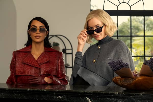 Kim Kardashian and Naomi Watts in All's Fair