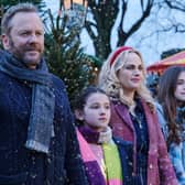 Kiefer Sutherland and Rebel Wilson in Tinsel Town