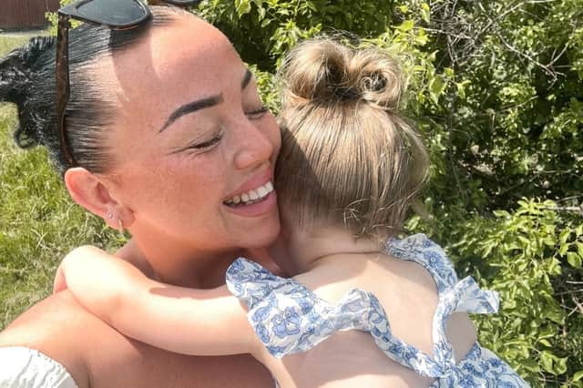 'It's beautiful' A mum who has struggled with an overhanging belly has told how she is now helping millions with their body image