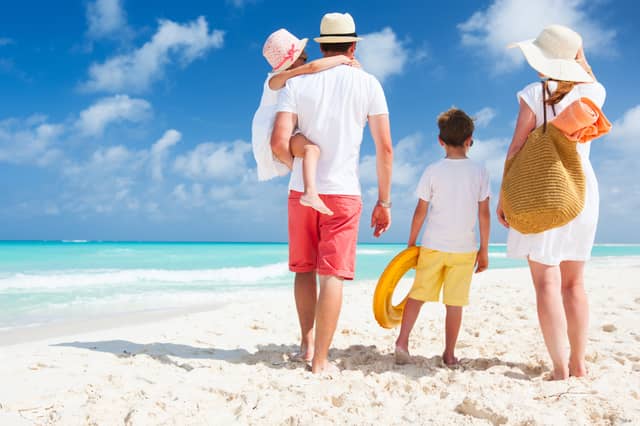 Families are snapping up early January sale deals on beach holidays for 2026 as major discounts go live.