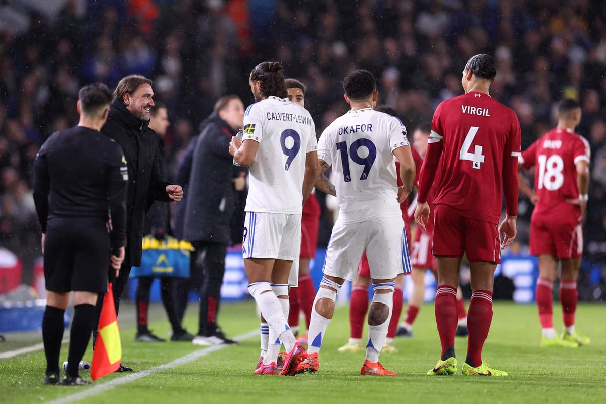 Wann spielt Liverpool gegen Leeds United? Anstoßzeit, TV- und ...