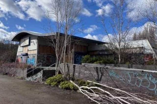 Planning permission is sought to redevelop the former Jump Arena site in Burley into a padel centre.