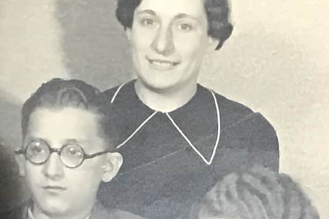Brother and sister Aranka and Kurt Schwarz in 1938.