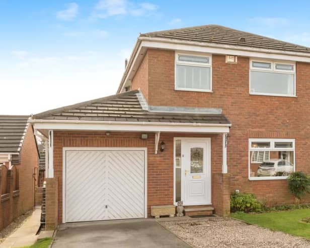 Spacious four bedroom detached house in Leeds for £375,000 (aff)