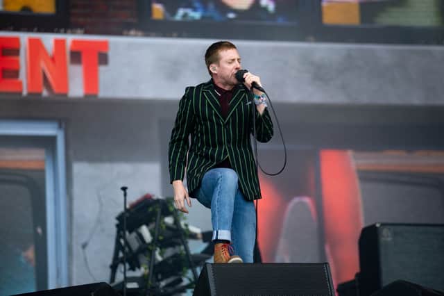 Kaiser Chiefs frontman Ricky Wilson is set to join artists in Extraordinary Portraits.