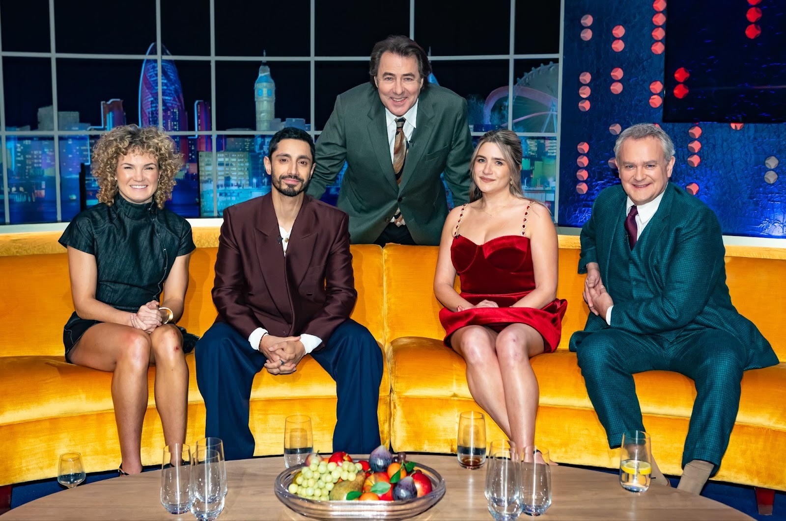 Who are the guests on The Jonathan Ross Show tonight?