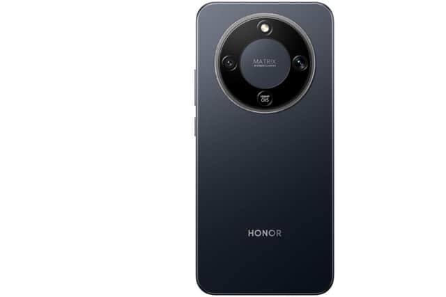 Camera tech is impressive, but it won't challenge flagships