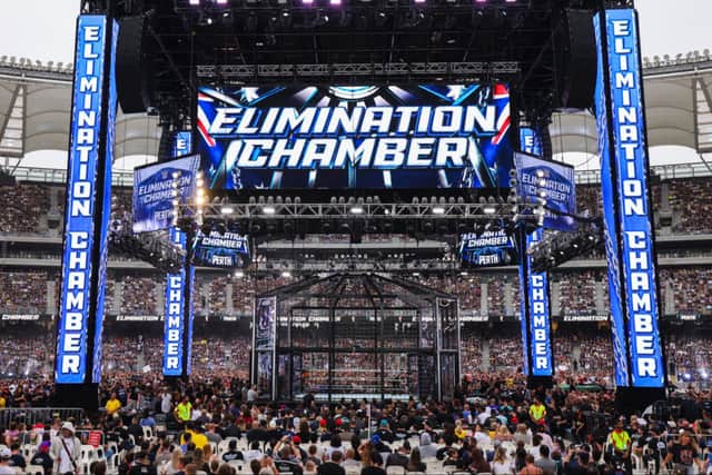 The last-minute betting odds for the Elimination Chamber this evening have one clear men's favourite in mind, but the women's match is a little closer to call.