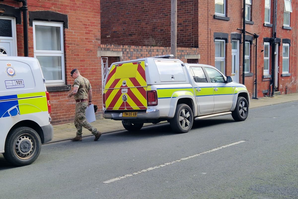 Armley incident: bomb squad called to Leeds street after ‘suspicious ...