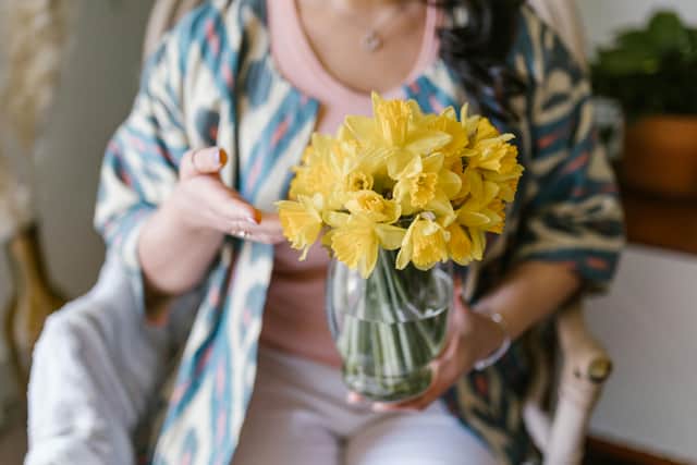 Asda is giving away free daffodil bouquets for Mother’s Day (Photo: Pexels)