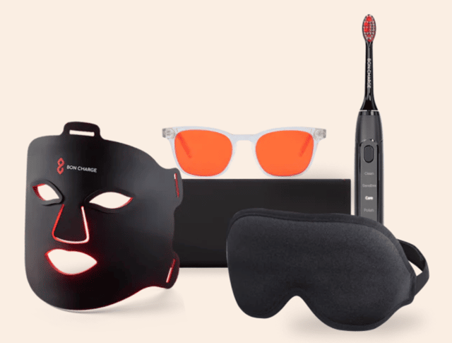 The BON CHARGE Beauty Sleep Kit has been designed to improve your night-time routine, and aid you before and during sleep to ensure you wake feeling rested and refreshed.