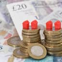 Balancing mortgage deals in an uncertain economic climate can be confusing - but experts have some advice