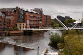 Here, 569 postcodes are situated within 900 metres of a park, public garden or playing field. More than any other area in the city.