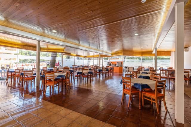 There are bars and restaurants to relax in